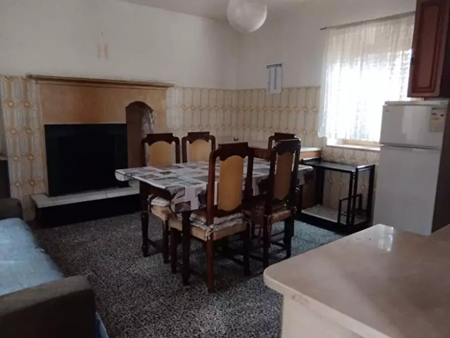 Immagine 8 di Casa semindipendente in vendita  a Massa