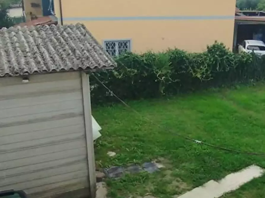 Immagine 28 di Casa semindipendente in vendita  a Massa