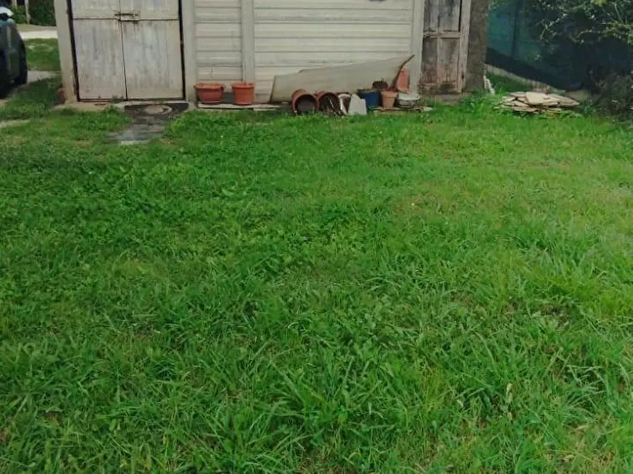 Immagine 26 di Casa semindipendente in vendita  a Massa