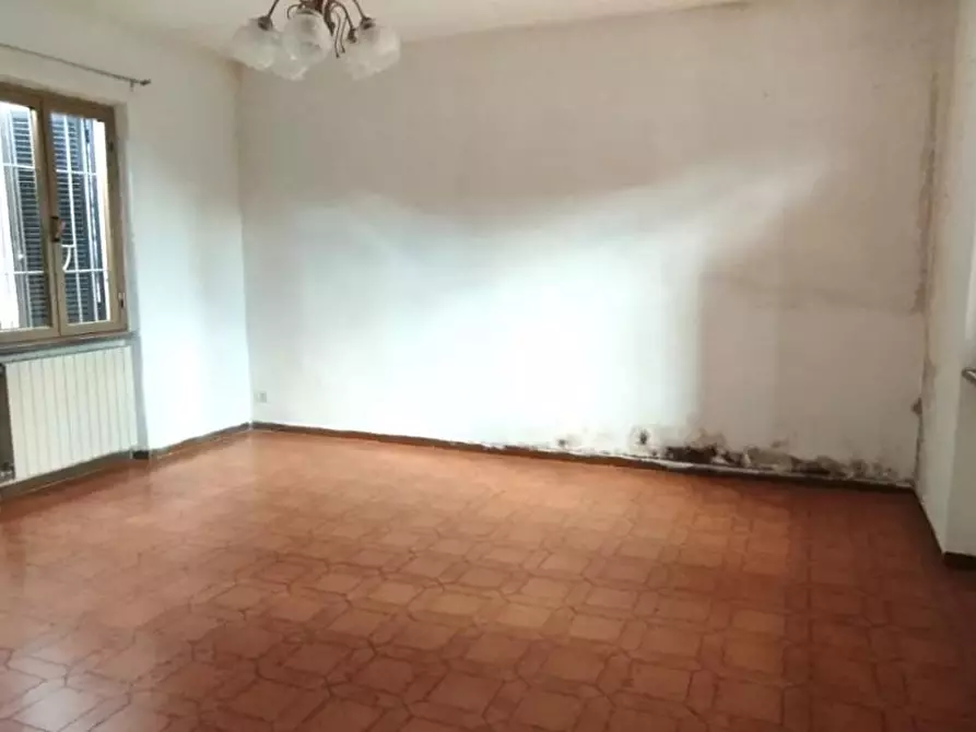 Immagine 12 di Casa semindipendente in vendita  a Massa