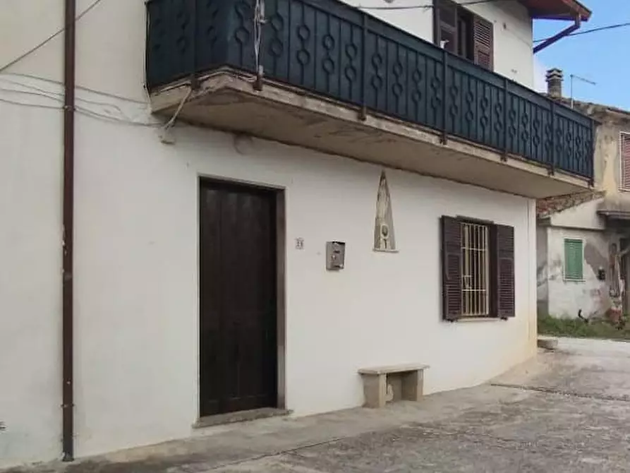 Immagine 4 di Casa semindipendente in vendita  a Massa