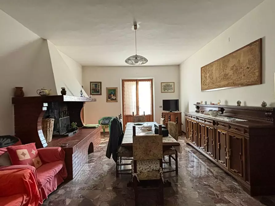 Immagine 11 di Azienda agricola in vendita  a Chianni