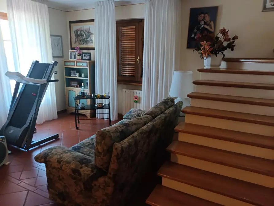 Immagine 38 di Casa bifamiliare in vendita  a Camaiore