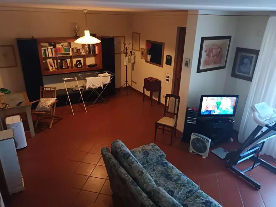 Immagine 37 di Casa bifamiliare in vendita  a Camaiore