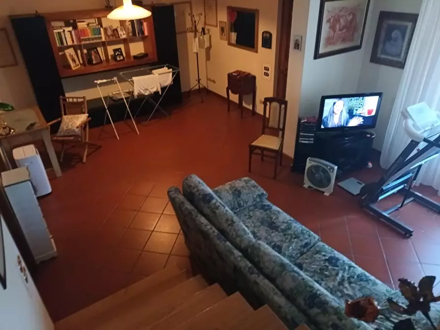 Immagine 36 di Casa bifamiliare in vendita  a Camaiore