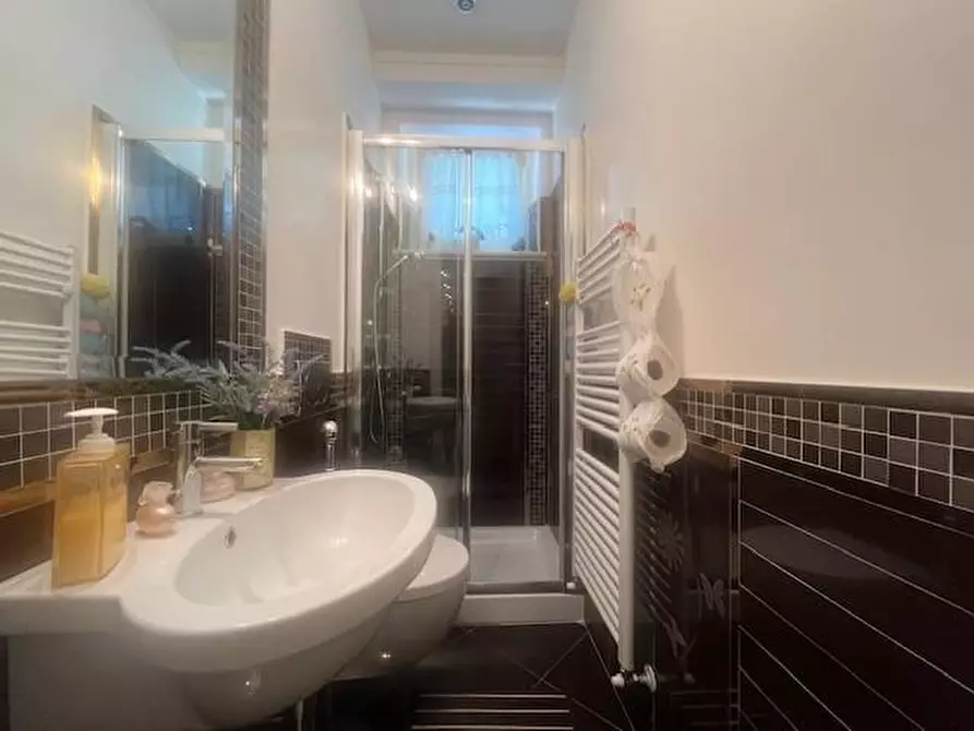 Immagine 55 di Casa trifamiliare in vendita  a Camaiore