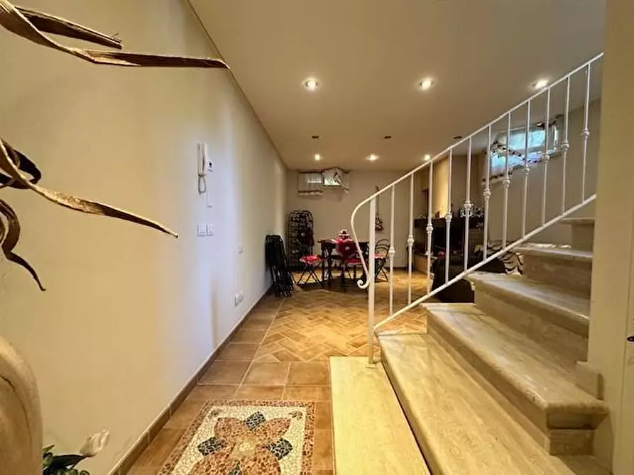 Immagine 44 di Casa trifamiliare in vendita  a Camaiore