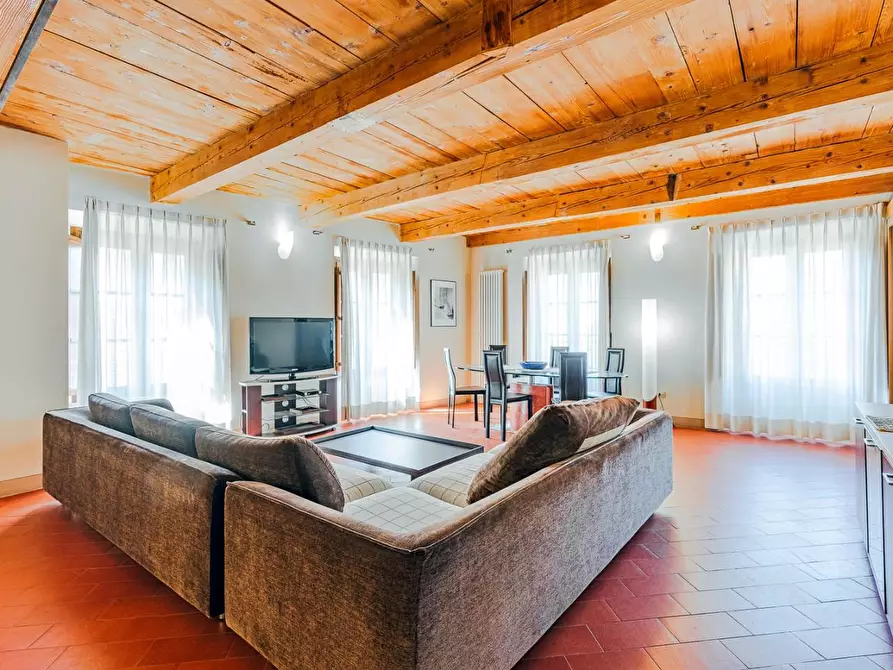 Immagine 2 di Appartamento in vendita  a Calci