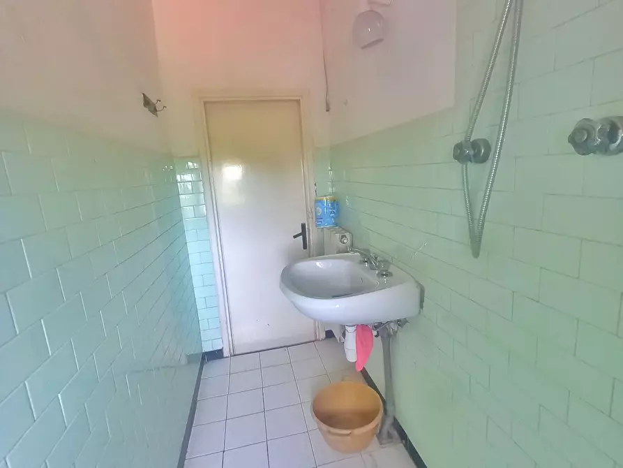 Immagine 17 di Appartamento in vendita  a Gambassi Terme