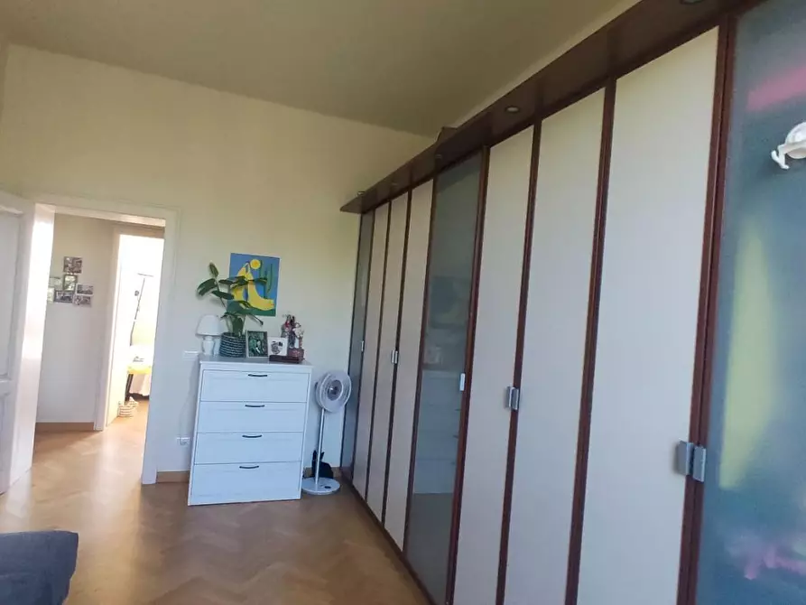 Immagine 14 di Appartamento in vendita  a Lucca