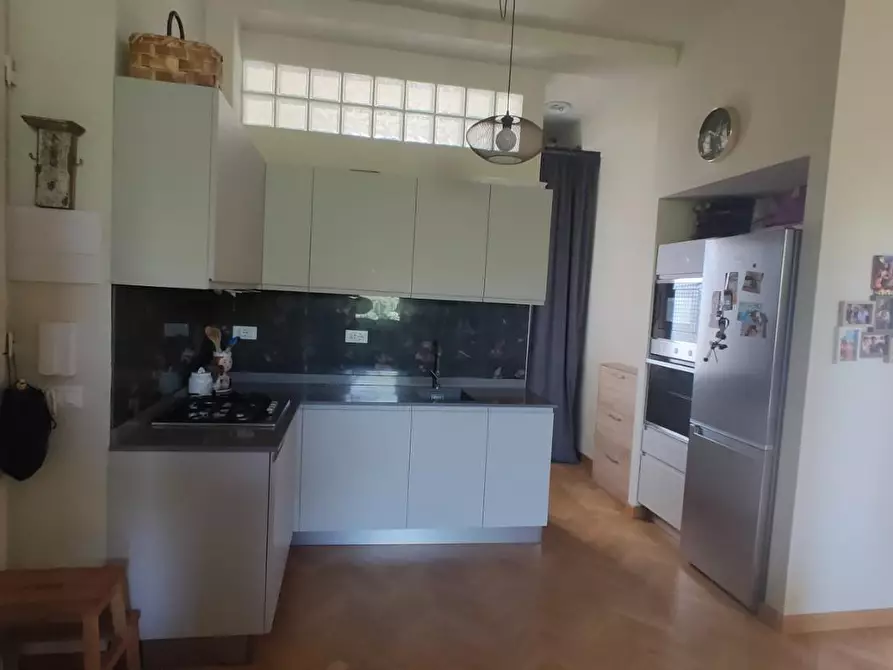 Immagine 5 di Appartamento in vendita  a Lucca