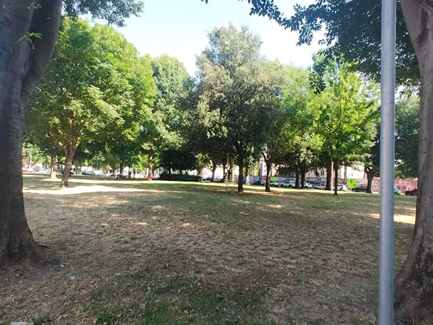 Immagine 20 di Appartamento in vendita  a Lucca