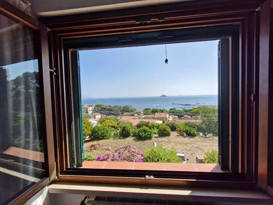 Immagine 18 di Casa bifamiliare in vendita  a Rio Marina