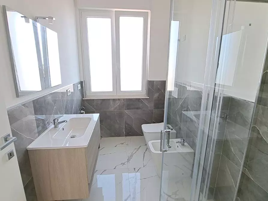 Immagine 10 di Appartamento in vendita  a Rosignano Marittimo