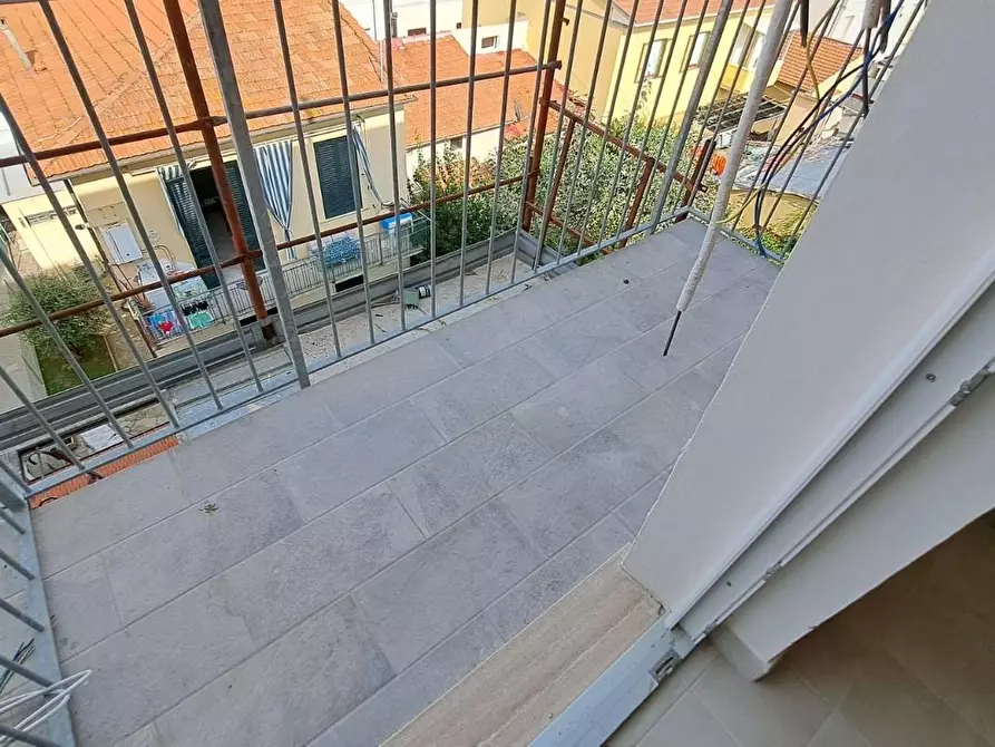 Immagine 12 di Appartamento in vendita  a Rosignano Marittimo