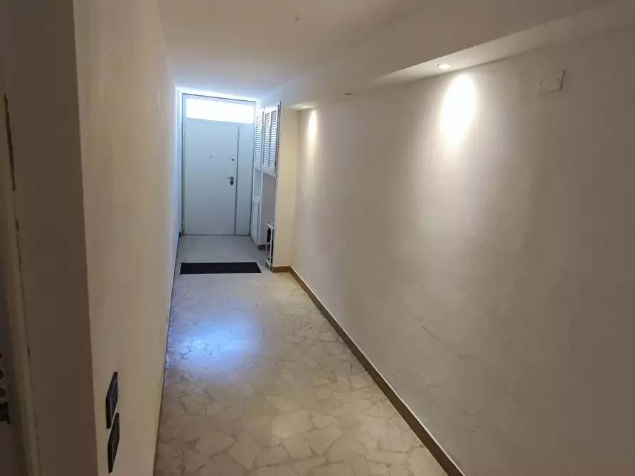 Immagine 3 di Appartamento in affitto  a Viareggio