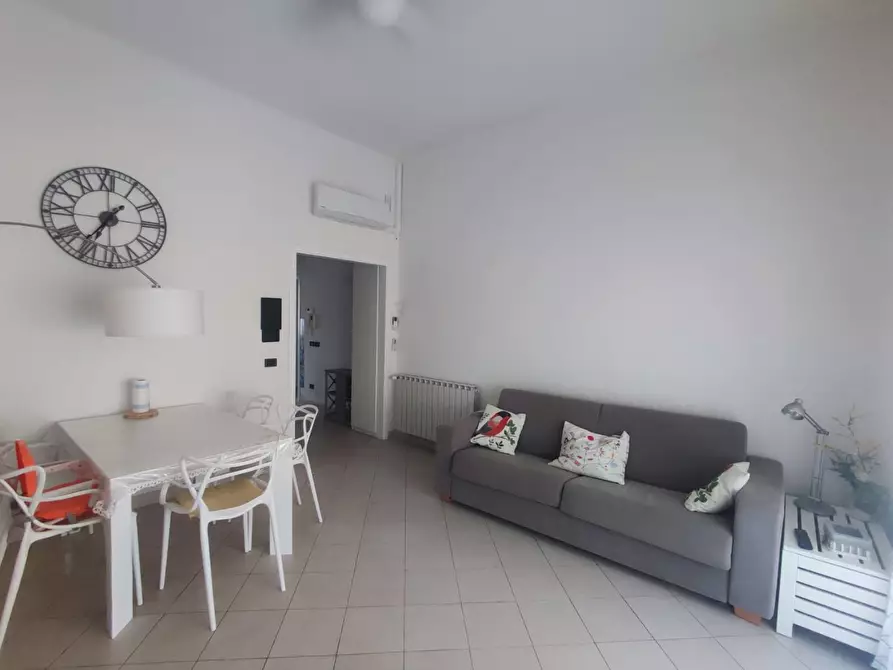 Immagine 26 di Appartamento in affitto  a Viareggio