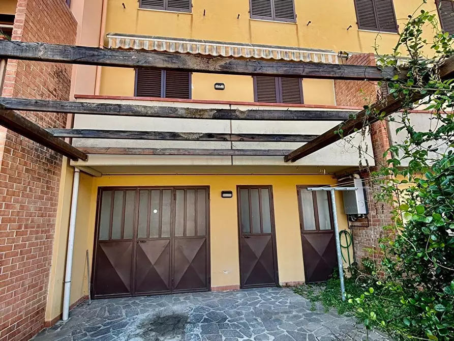 Immagine 2 di Villetta a schiera in vendita  a Terricciola