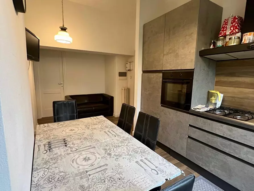 Immagine 1 di Appartamento in vendita  a Pisa