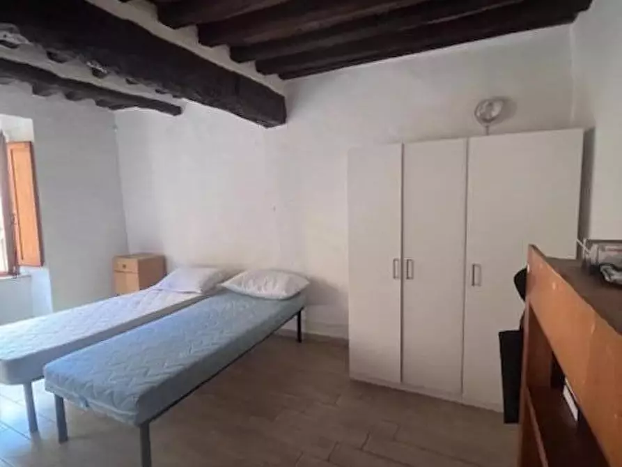 Immagine 2 di Appartamento in affitto  a Siena