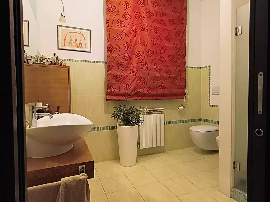 Immagine 8 di Villa in vendita  a Castelfiorentino