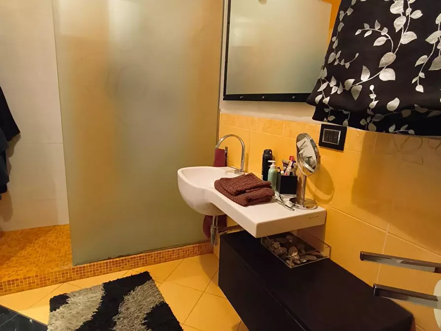 Immagine 13 di Villa in vendita  a Castelfiorentino