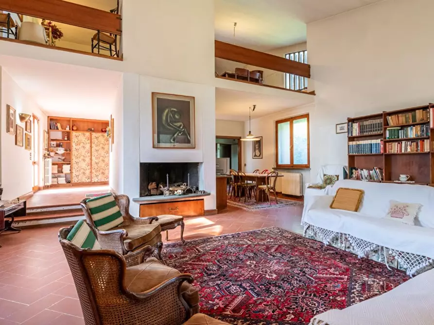 Immagine 5 di Villa in vendita  a Vicopisano