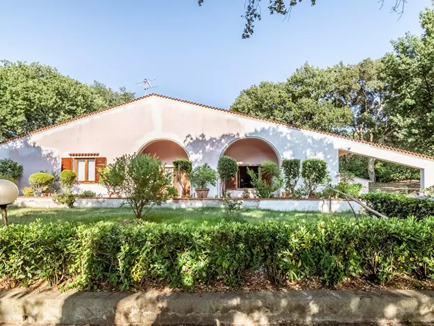 Immagine 42 di Villa in vendita  a Vicopisano