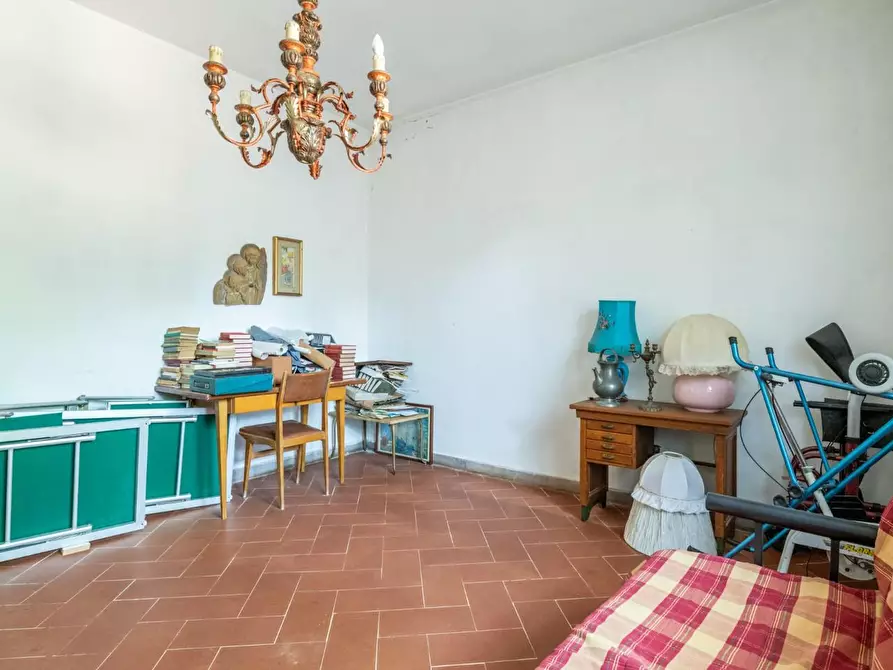 Immagine 28 di Villa in vendita  a Vicopisano