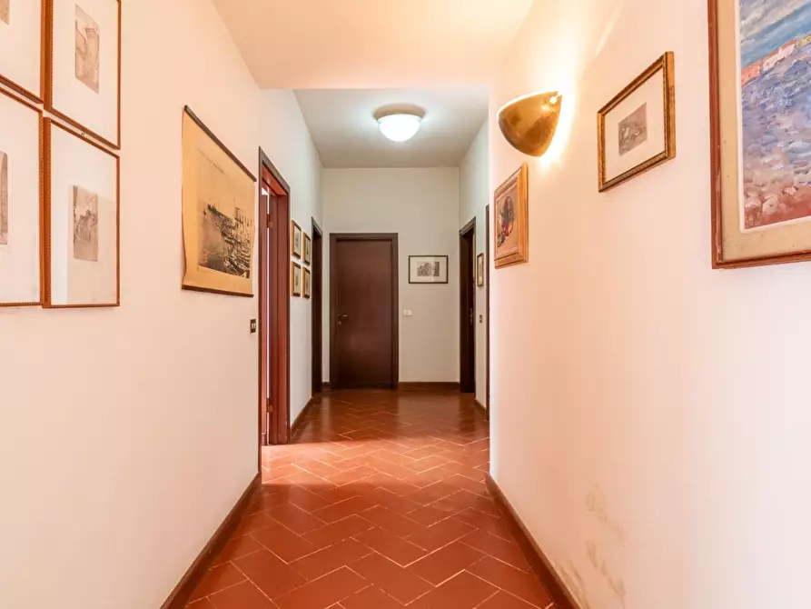 Immagine 19 di Villa in vendita  a Vicopisano