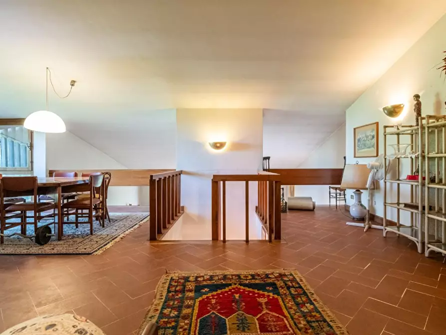 Immagine 33 di Villa in vendita  a Vicopisano