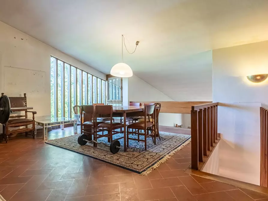 Immagine 32 di Villa in vendita  a Vicopisano