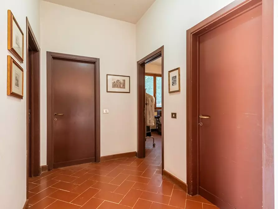 Immagine 20 di Villa in vendita  a Vicopisano