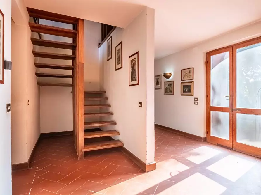 Immagine 29 di Villa in vendita  a Vicopisano