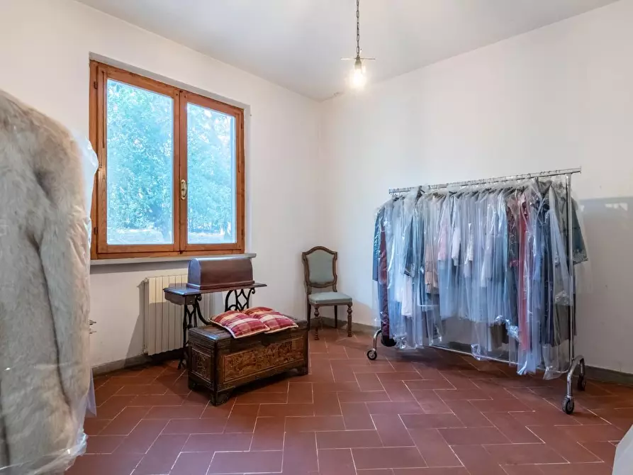 Immagine 24 di Villa in vendita  a Vicopisano