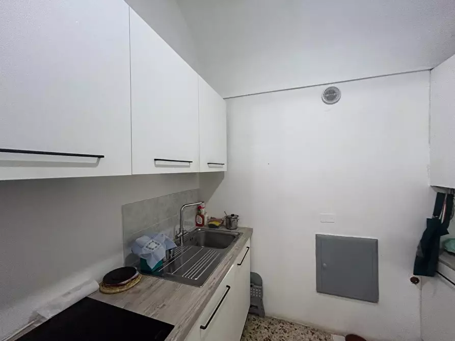 Immagine 7 di Appartamento in vendita  a Siena