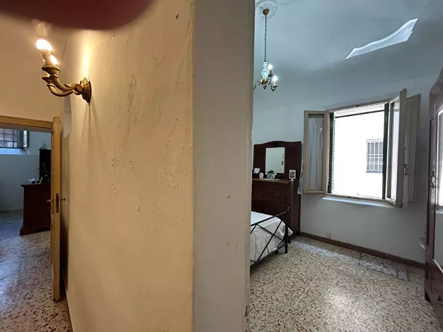 Immagine 13 di Appartamento in vendita  a Siena