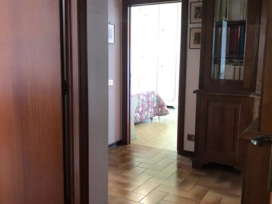 Immagine 6 di Appartamento in vendita  a Poggibonsi