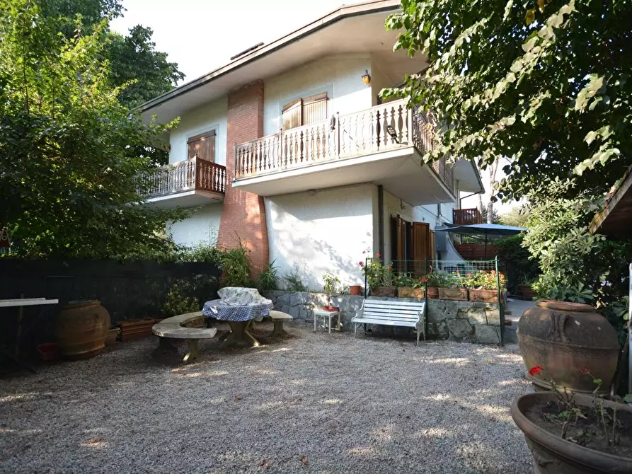 Immagine 4 di Villetta a schiera in vendita  a Massa