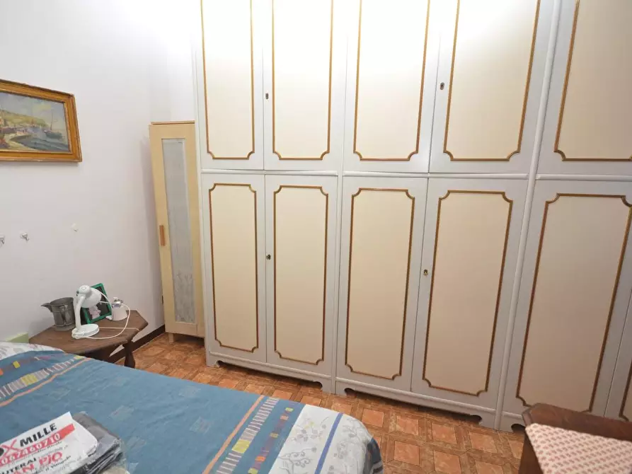 Immagine 15 di Villetta a schiera in vendita  a Massa