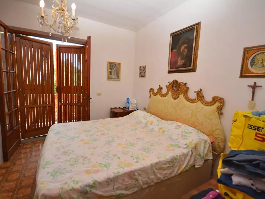 Immagine 12 di Villetta a schiera in vendita  a Massa