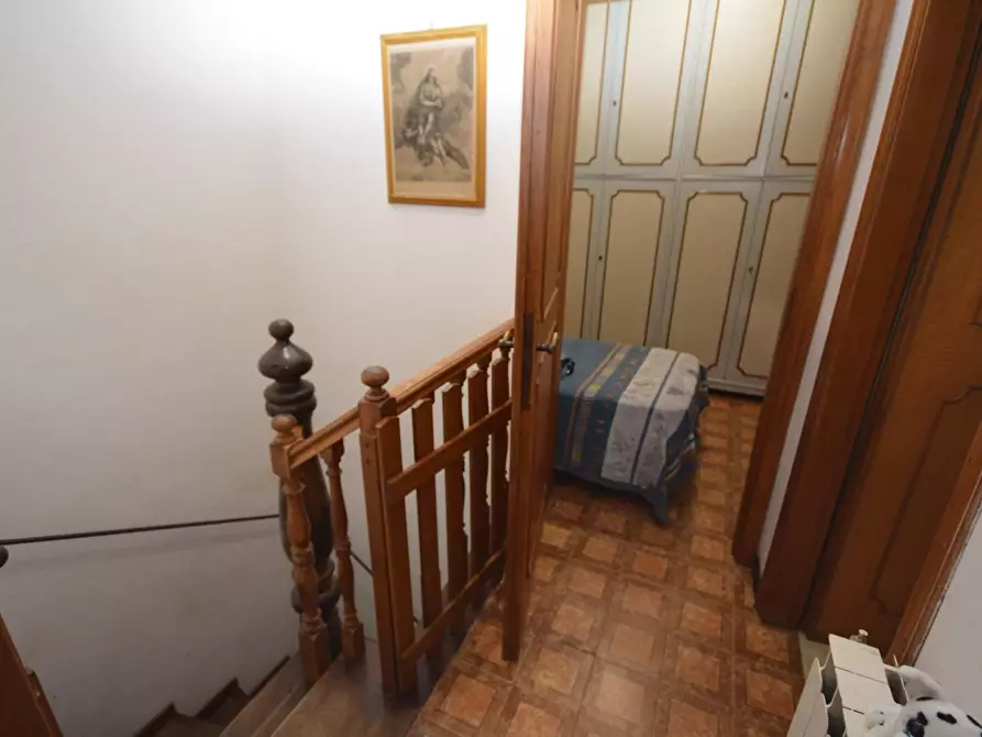 Immagine 20 di Villetta a schiera in vendita  a Massa