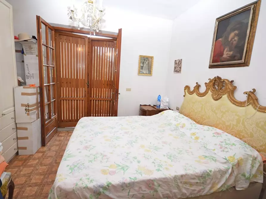 Immagine 11 di Villetta a schiera in vendita  a Massa