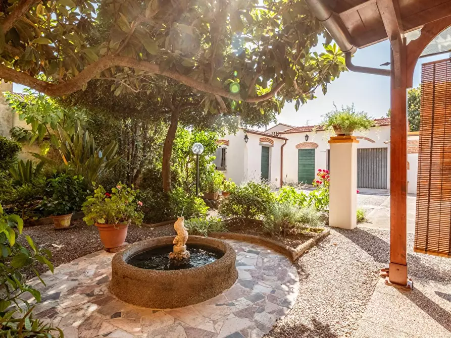 Immagine 5 di Villetta a schiera in vendita  a Cascina