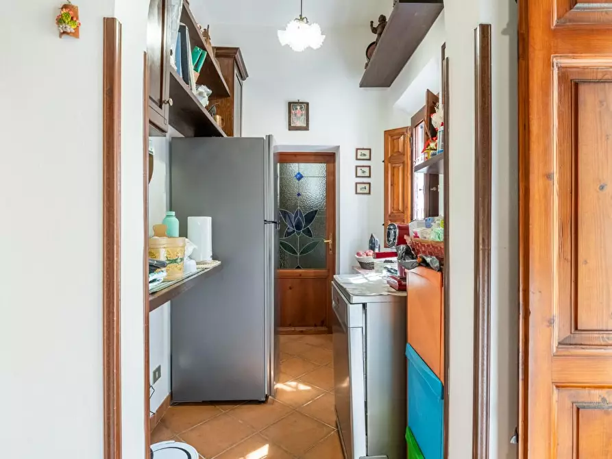 Immagine 25 di Villetta a schiera in vendita  a Cascina