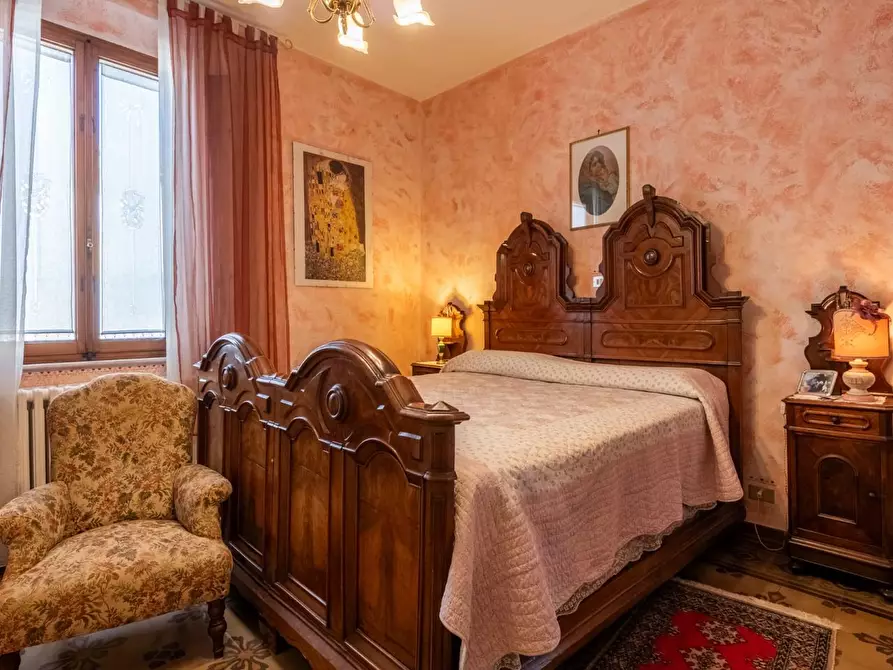 Immagine 41 di Villetta a schiera in vendita  a Cascina