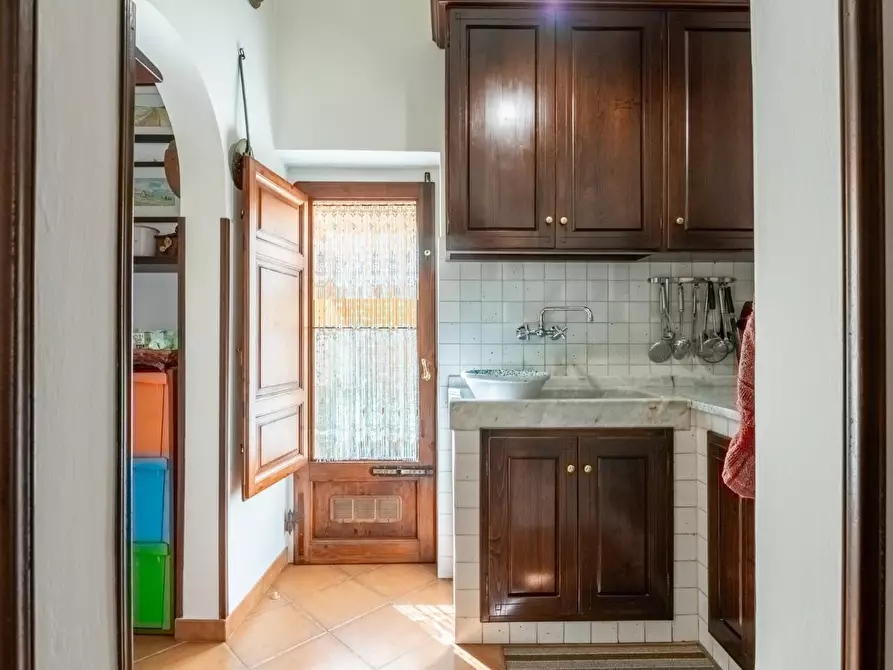 Immagine 24 di Villetta a schiera in vendita  a Cascina