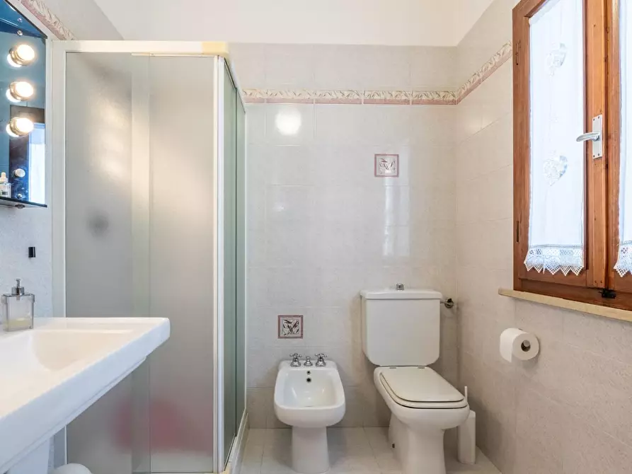 Immagine 30 di Villetta a schiera in vendita  a Cascina