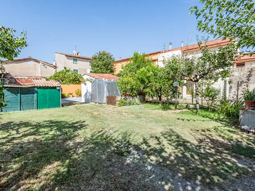 Immagine 20 di Villetta a schiera in vendita  a Cascina