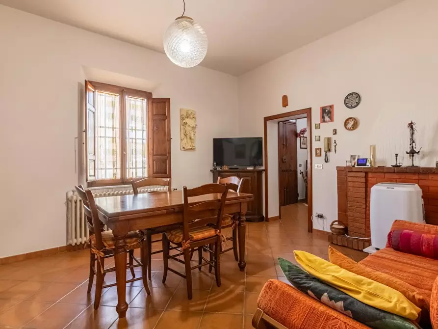 Immagine 26 di Villetta a schiera in vendita  a Cascina